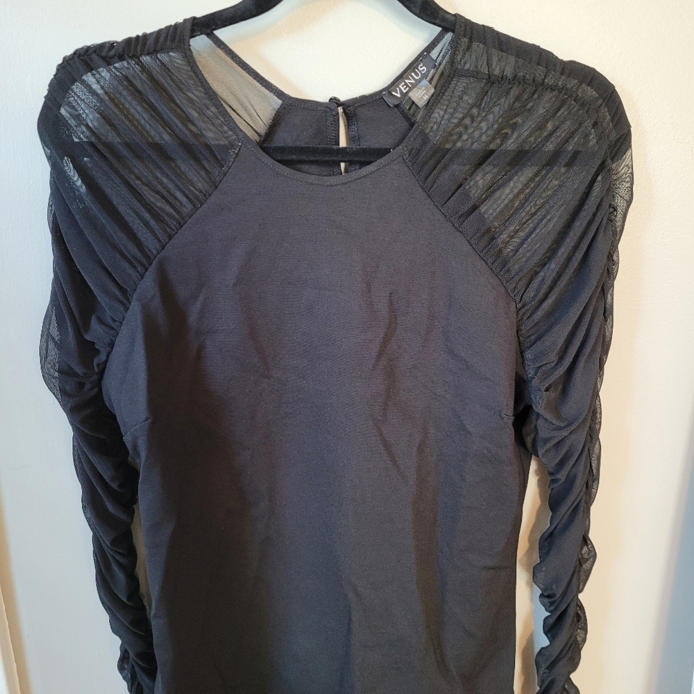 Mesh Ruched Top - Picture 4 of 6